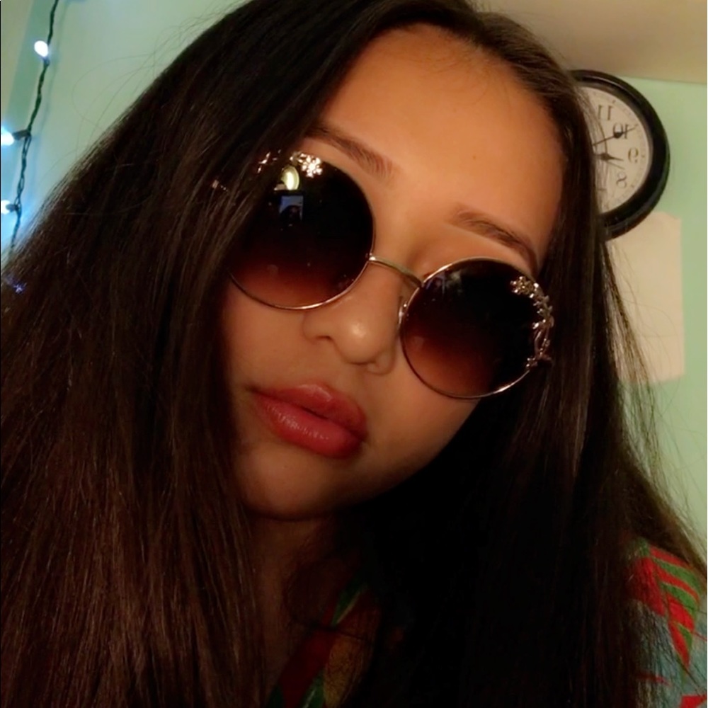 Meet your Posher, Delaney